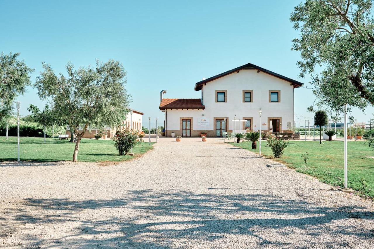 La Massaria Agriresort Orta Nova Exterior foto